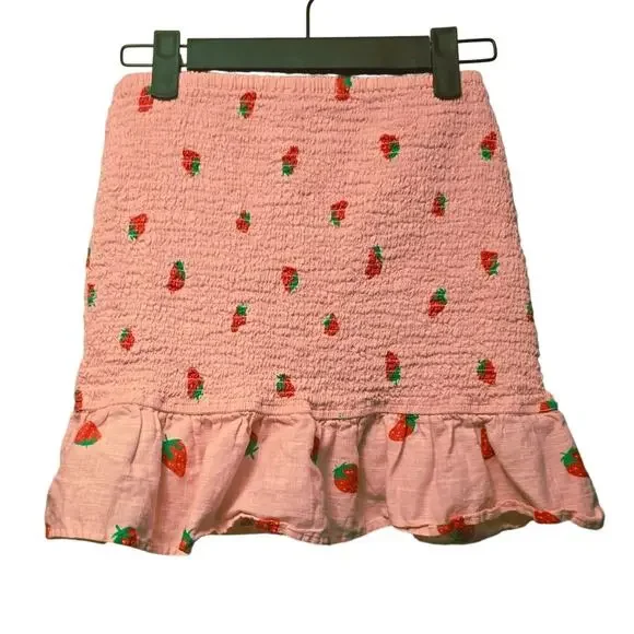 Cotton-on pink strawberry smocked mini skirt size xxs - Picture 2 of 5